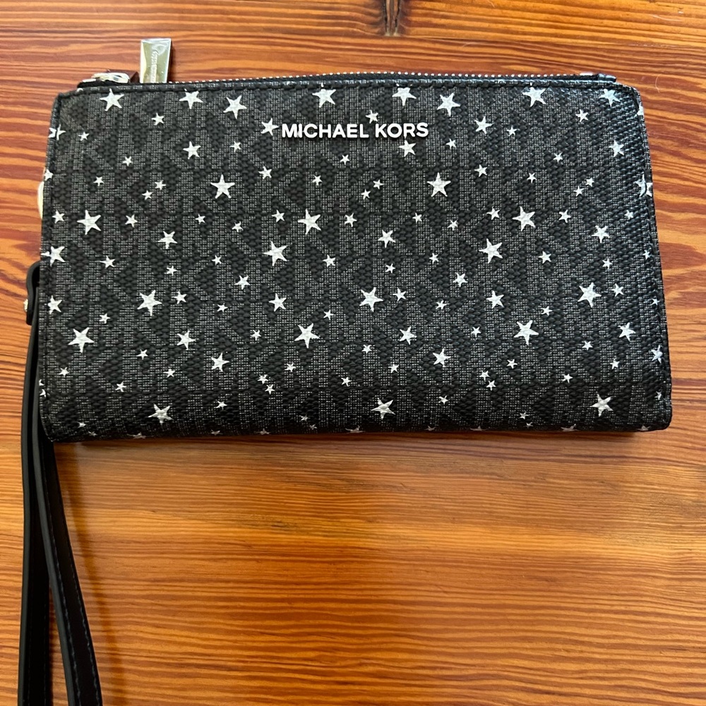 Michael Kors Adele Smartphone Wristlet Silver Stars